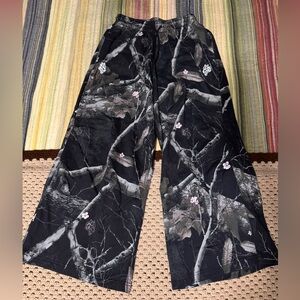 Darc Sport Women’s Camo Sweatpants